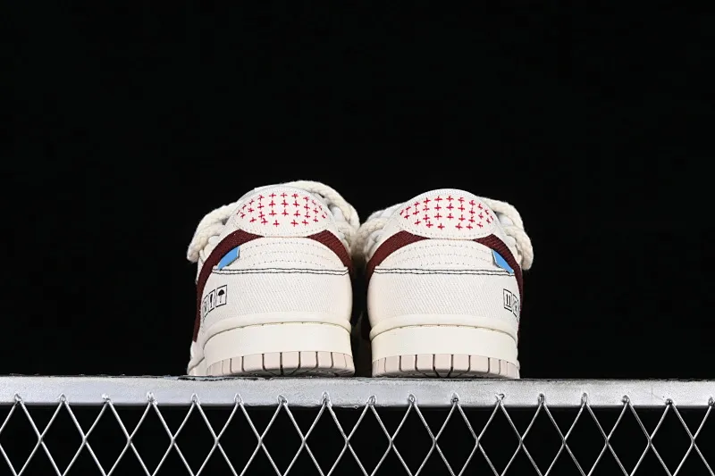 All categories Nk SB Dunk series Nk SB Dunk Low low-top sneakers J version Nk Dunk Low Retro "Light Orewood Brown" denim SB strap low-top casual sneakers DV0834-100